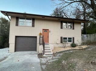 292 Rea Street, Hollister, MO 65672