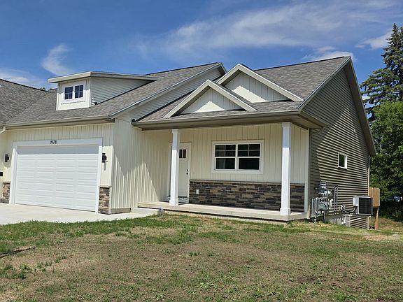 3rd image of 1978 Aspen Valley Ln