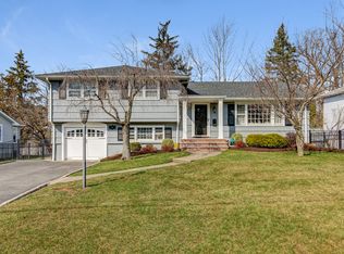 71 Sykes Ave, Livingston, NJ 07039