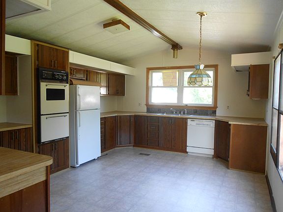4th image of 665 Saco St Lot 289