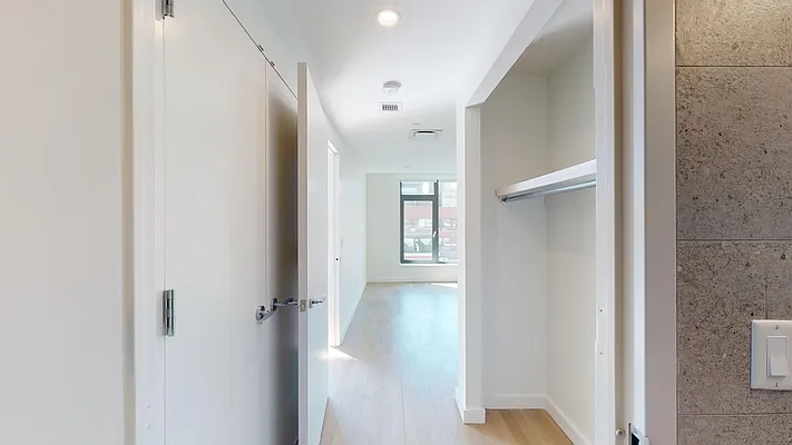 Rented by Bond New York | media 8