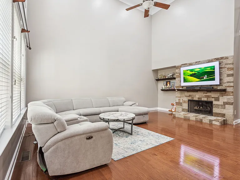 4735 Shiloh Crossing Way — Photo 11