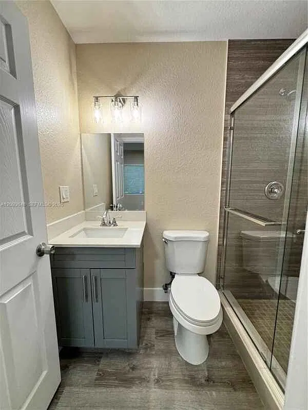 1770 Nw 55th St # 1770 Miami, Fl 33142 — Photo 4