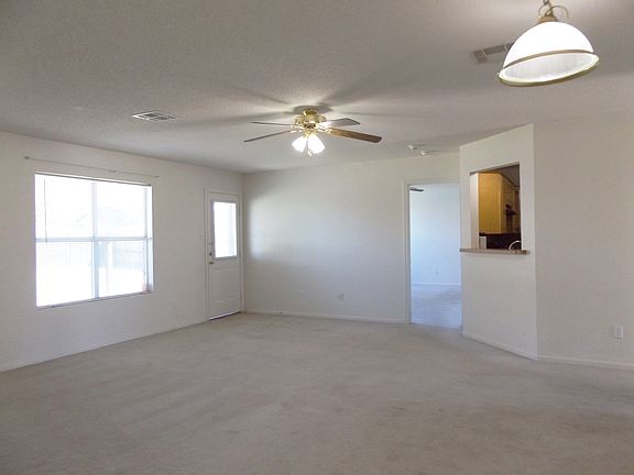 5th image of 4405 Janelle Dr
