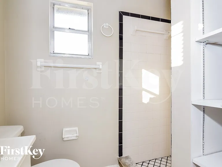 6708 Timberlane West Dr — Photo 16