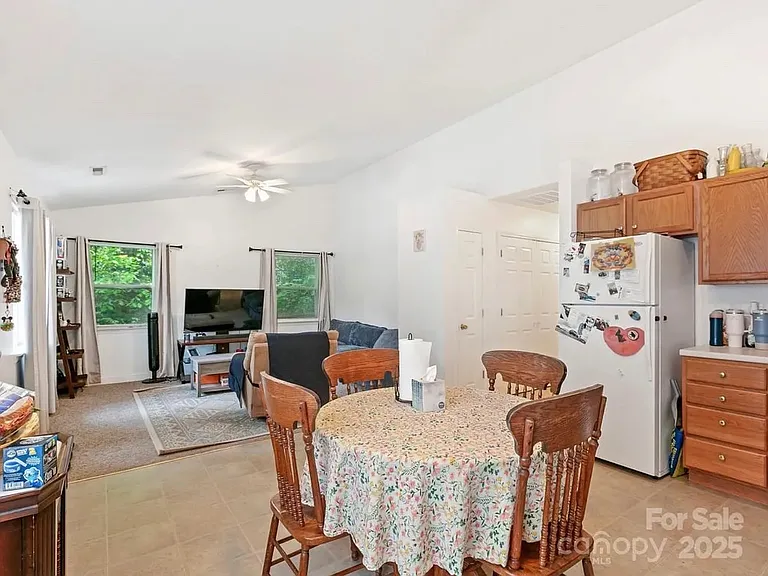 2027 Arlington Pl #A — Photo 5