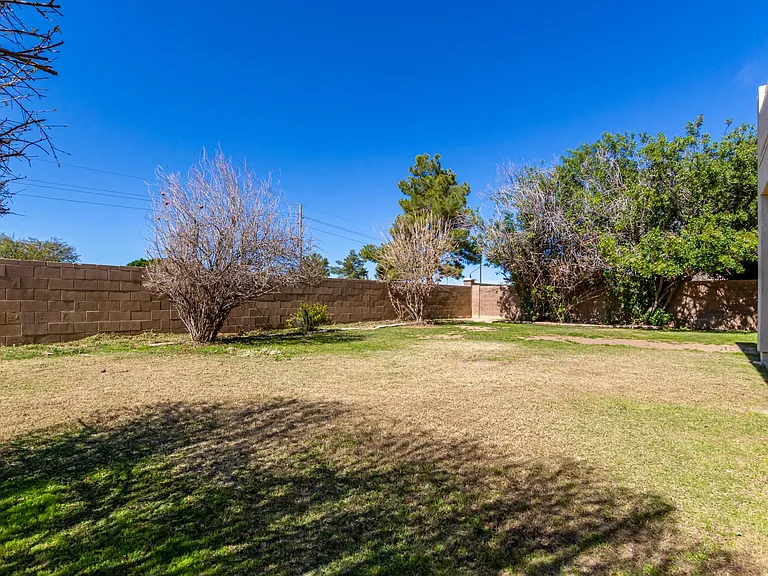504 N Swallow Ln — Photo 50