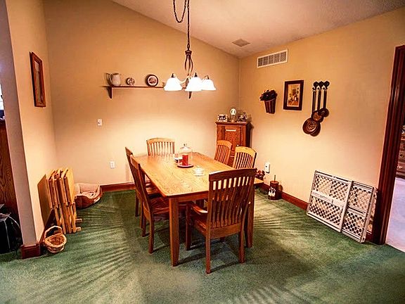 5th image of 301 Hedgewyck Dr