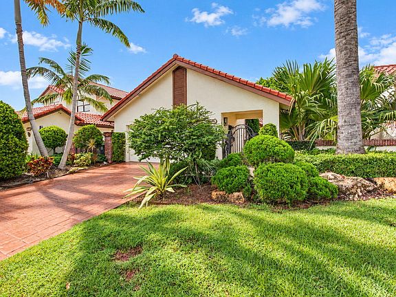 3rd image of 21676 Club Villa Terrace