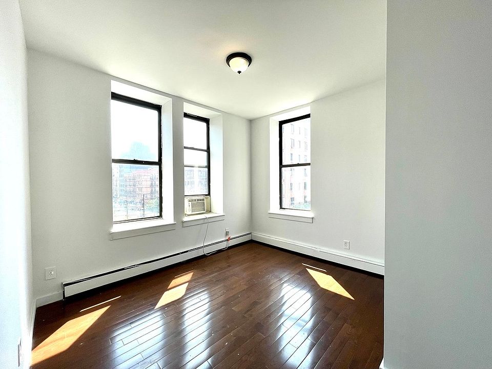 1st image of 283 W 115th St #4BB