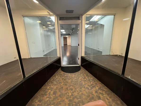 3614 W Irving Park Rd Unit 1, Chicago, IL 60618