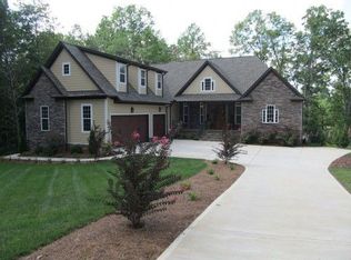 4412 Lake Forest Rd, Denver, NC 28037