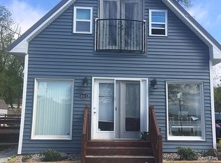 2411 Lake Shore Dr, Delavan, WI 53115