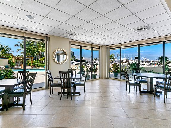 3rd image of 108 Lakeshore Dr APT 1541