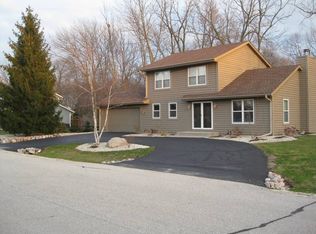 5737 Little Timber Dr, Racine, WI 53403