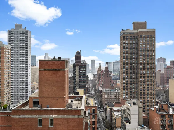 111 East 30th Street 4C image 13 of 13