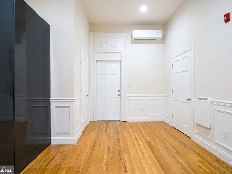 333 S 21st St #1F — Photo 7