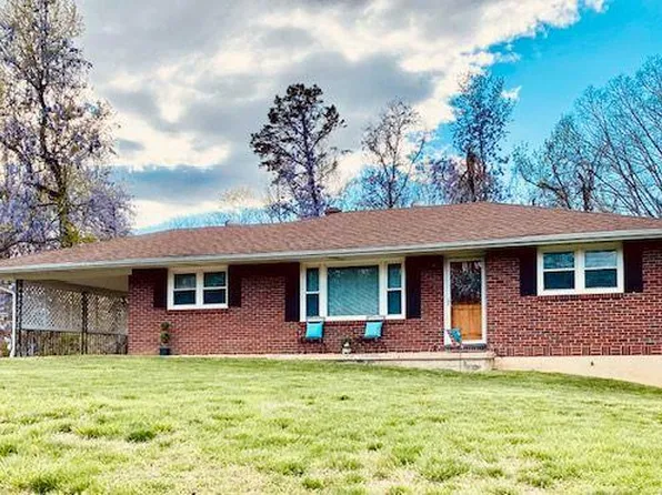 375 W Woodlawn Dr, Danville, VA 24541