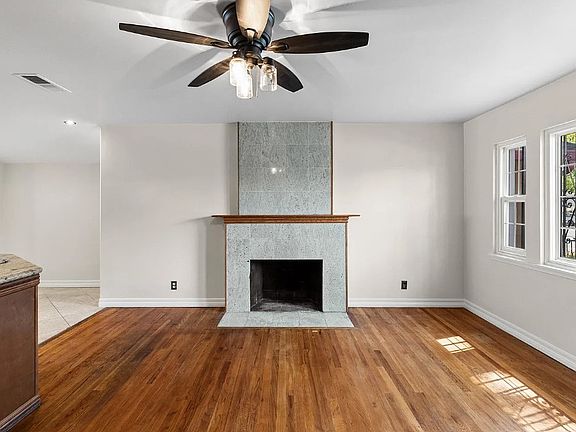 4th image of 2141 E San Antonio St Unit A