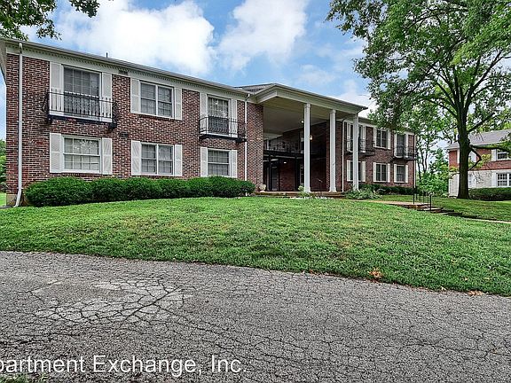 4th image of 607 Thunderbird Ct APT 4A