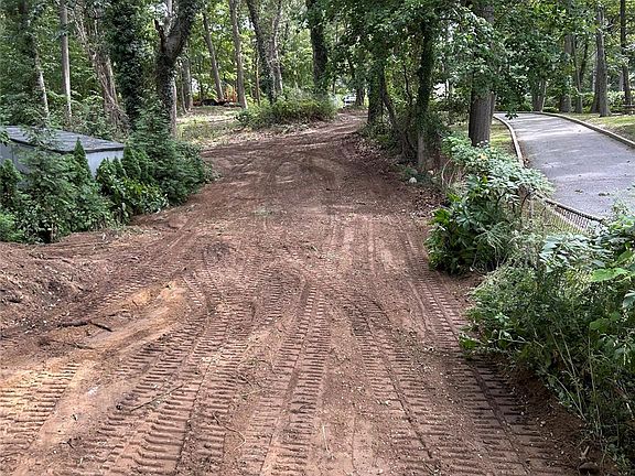 4th image of Little Neck Road