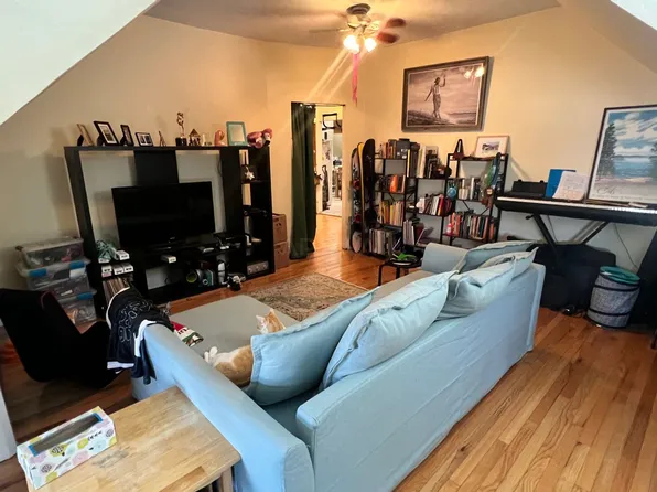 220 School St #3, Somerville, MA 02145