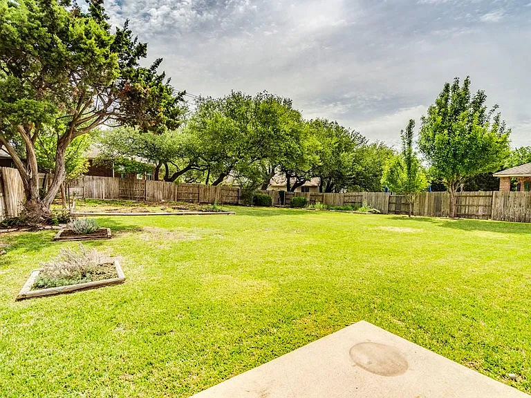 102 Trailridge Dr — Photo 26