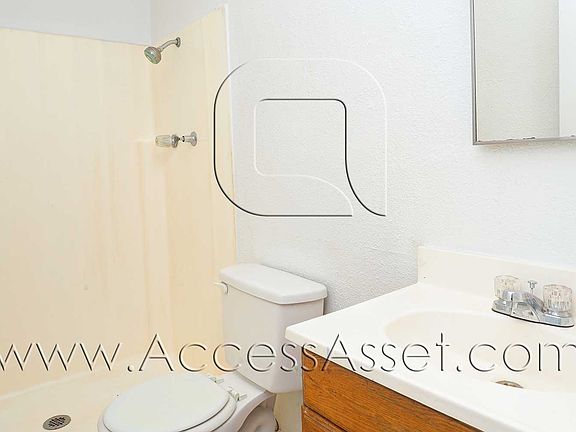4th image of 1170 Rosalia Ave APT A