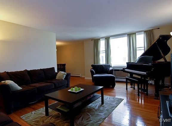 4th image of 426 S Lombard Ave APT 206