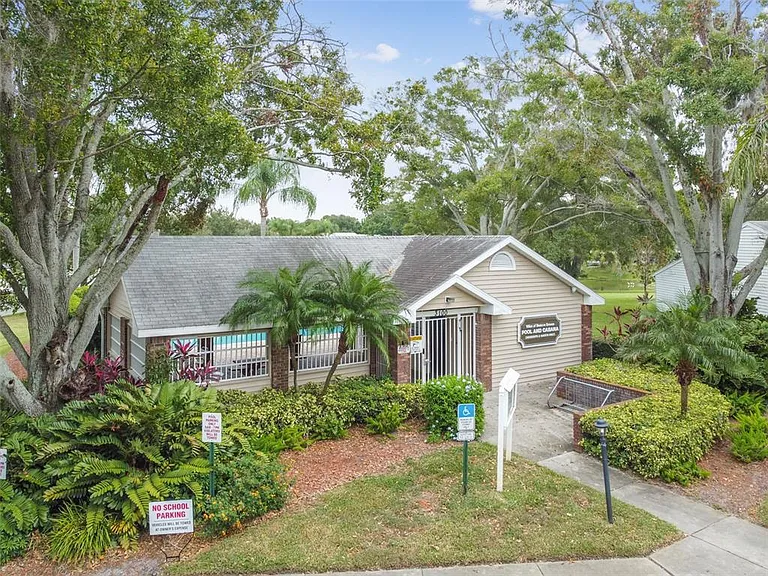 2945 Grovewood Blvd #A — Photo 65