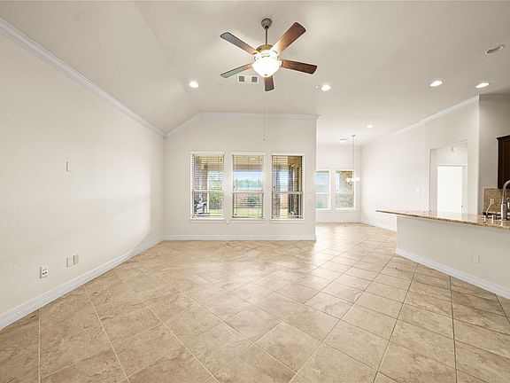 5th image of 2125 Llerena Lane