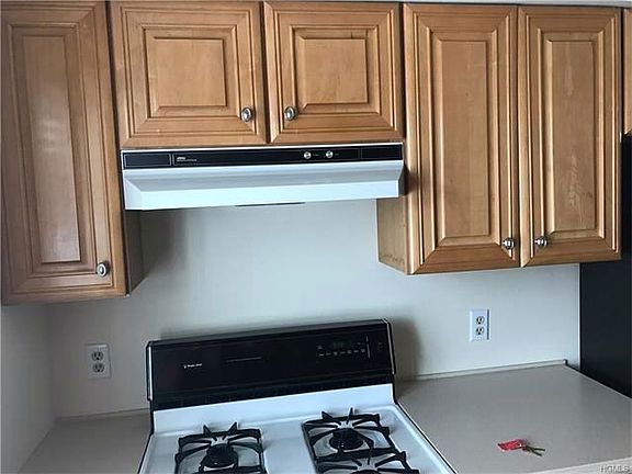 4th image of 300 High Ave APT J3
