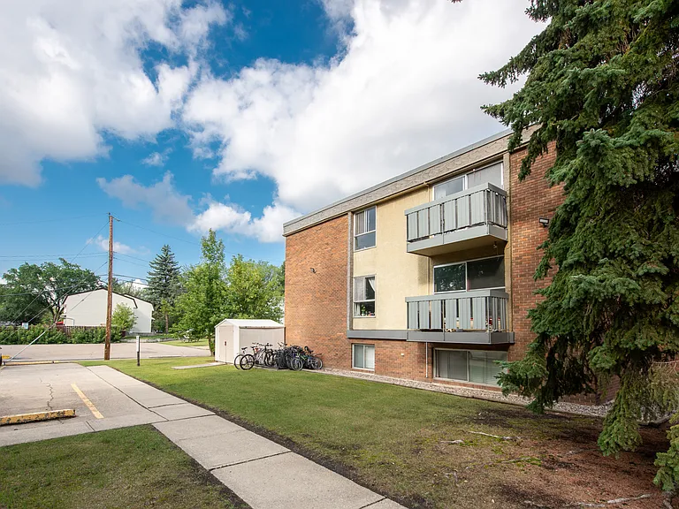 6 Gainsborough Ave — Photo 24