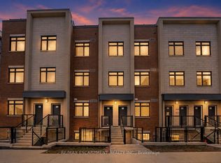 1075 Douglas McCurdy Cmn #251, Mississauga, ON L5G 0C6
