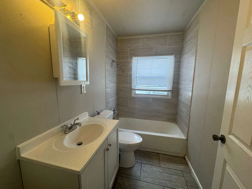 4018 Tyler Street - 1 — Photo 4