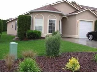 9817 Vincenzo Dr, Pasco, WA 99301