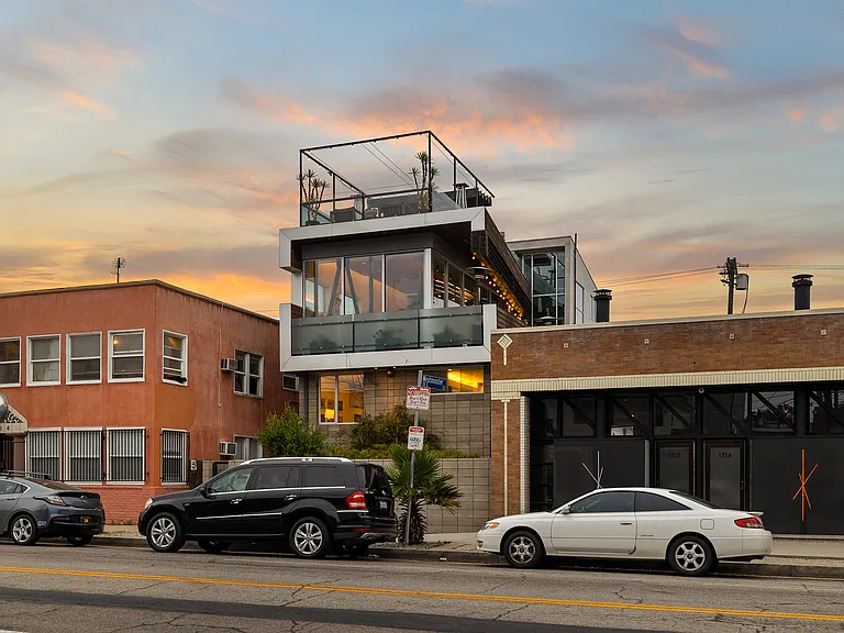 1308 Pacific Ave — Photo 21