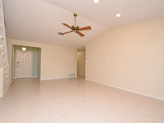 2nd image of 12005 Cabana Ln