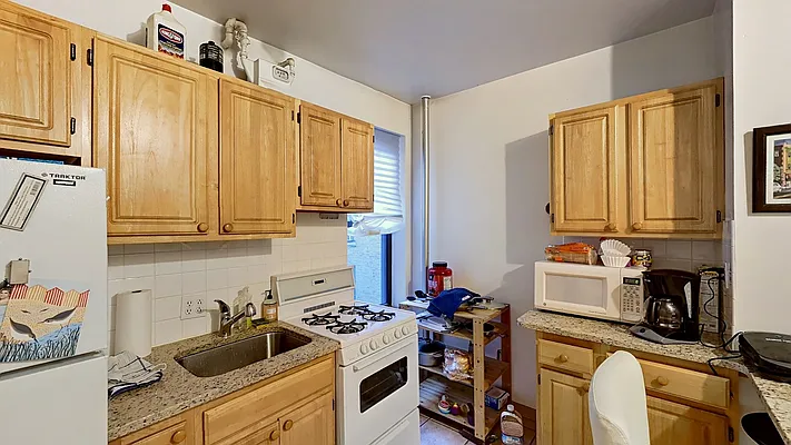 Rented by Emor Management Inc. | media 24