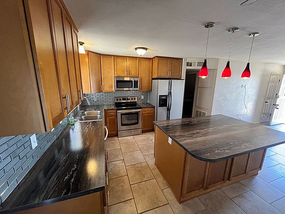 5th image of 2610 Havasupai Blvd