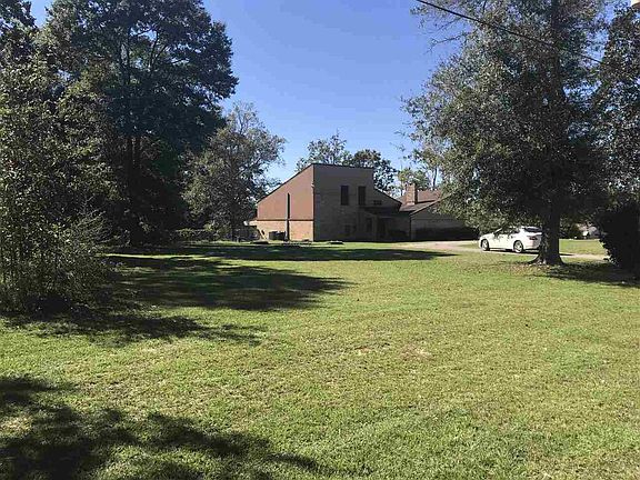 3rd image of 110 Glenda Ln