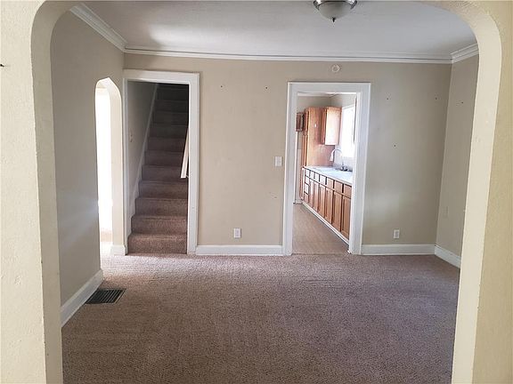 5th image of 1734 Hawthorne Ct
