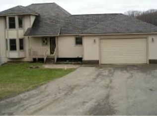 17020 Hickory Ridge Rd, Holly, MI 48442