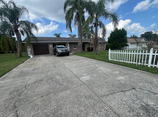 11511 Huggins St, Leesburg, FL 34788
