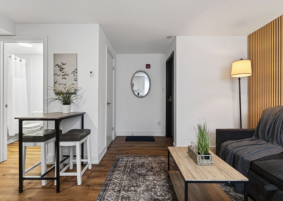 1st image of 610 King St E #1
