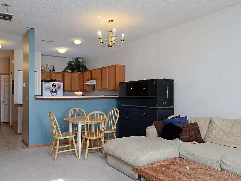 672 Cobblestone Way — Photo 9