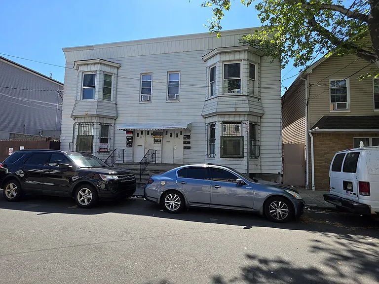 49 Lentz Ave #1A — Photo 5