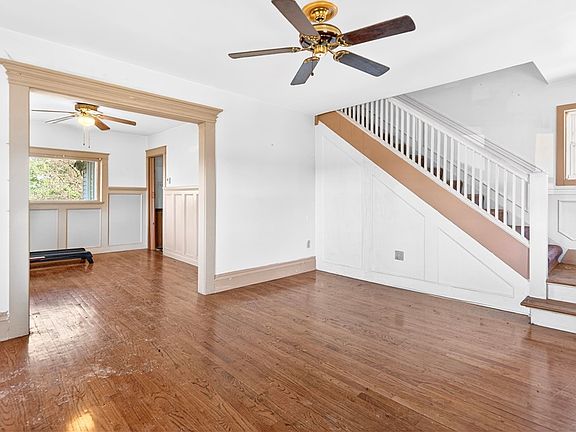 15th image of 335 Taylor Ave