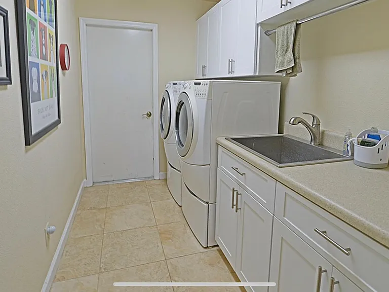 11508 S Brightstar Ave — Photo 10