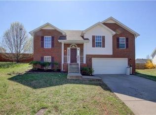 146 Observatory Dr, Clarksville, TN 37040